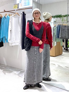 「アイテム（デニムスカート、グレー系）」を使った、chamiさん（レディース・154cm）の秋コーディネート