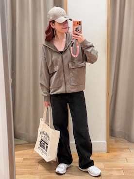 「GLOSTER（グロスター）のアイテム」を使った、TOTO_fredyさん（レディース・164cm）の秋コーディネート