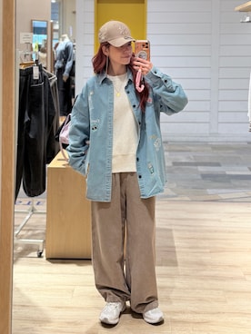 「GLOSTER（グロスター）のアイテム」を使った、TOTO_fredyさん（レディース・164cm）の秋コーディネート