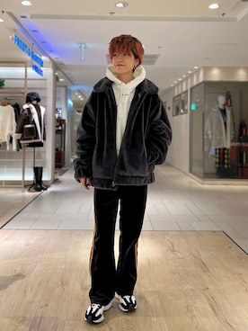 「GLOSTER（グロスター）のアイテム（その他アウター）」を使った、TOTO_fredyさん（レディース・164cm）の冬コーディネート