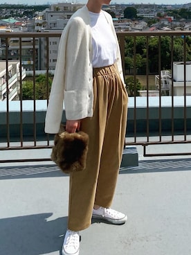 「ATON（エイトン）のアイテム（バッグ）」を使った、Ayaさん（レディース・173cm）の秋コーディネート