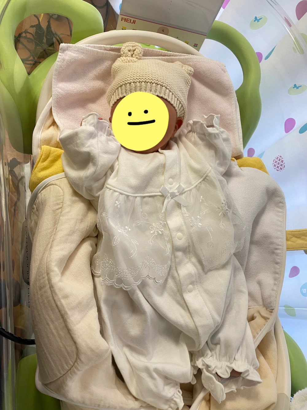 「新生児、新生児コーデ、ベビーコーデ、ベビー、ベビーファッション、ベビー服、ベビードレス、赤ちゃん、退院着、おとこのこ、男の子」｜「西松屋のアイテム（ロンパース、ホワイト系）」を使った、もえりん✩⃛さん（レディース・154cm）の冬コーディネートの1枚目の写真