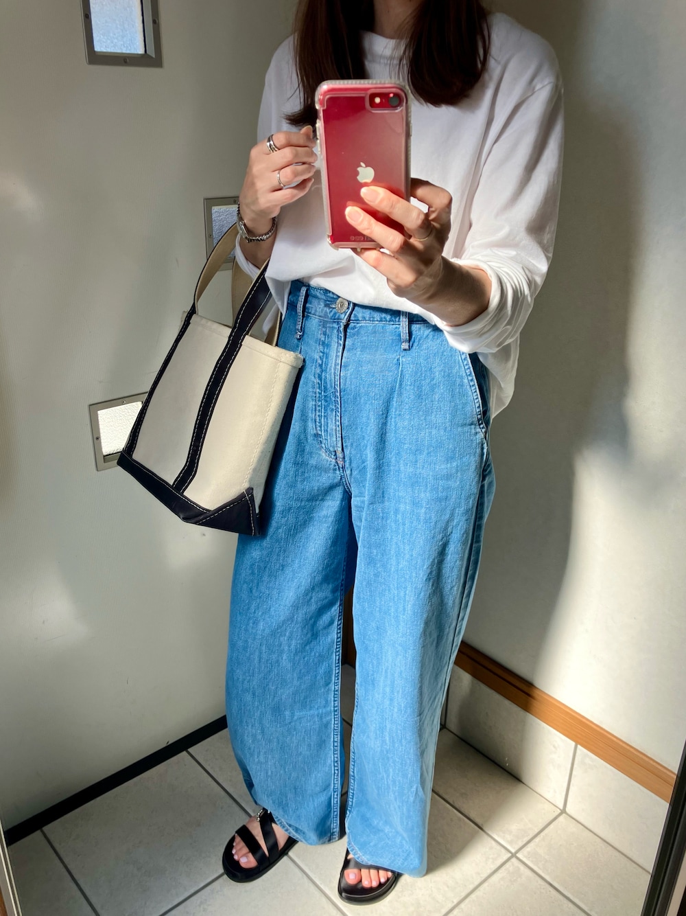 アッキー様 C6400 カーデ×upper hightsデニムコーデ アッキー様 C6400 カーデ×upper hightsデニムコーデ アッキー様