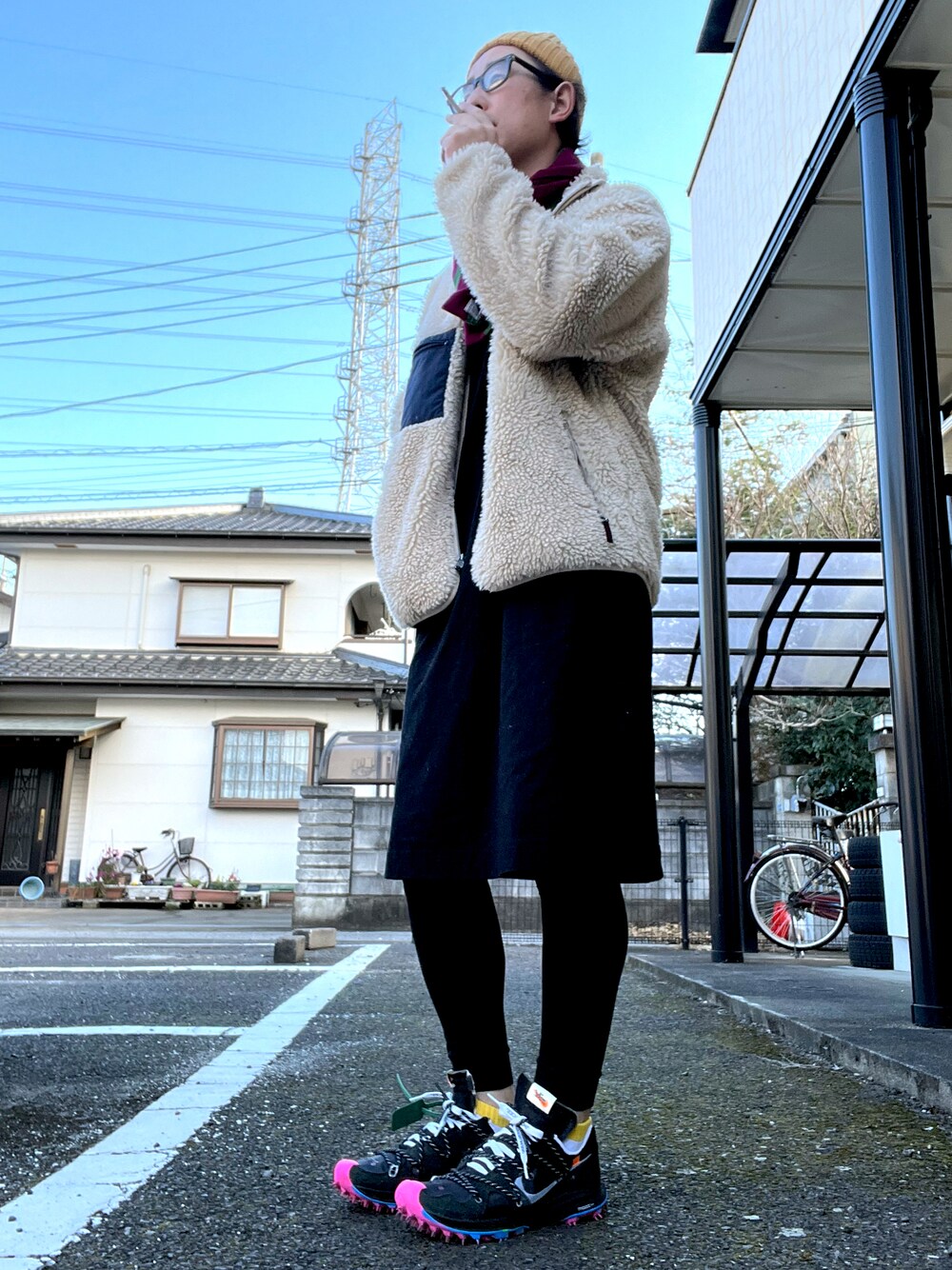 「冬コーデ、おしゃれさんと繋がりたい、年末WEAR感謝祭、オーバーサイズ、冬アウター、GRAMICCI、ボアブルゾン、off white、NIKE、unrelaxing、ワンピース、WEGO、SOPHNET.」｜「FREAK'S STOREの▽Gramicci×FREAK'S STORE/グラミチ 別注ボアフリースブルゾン（ブルゾン、ベージュ系）」を使った、ゆうすけさん（メンズ・176cm）の冬コーディネートの1枚目の写真