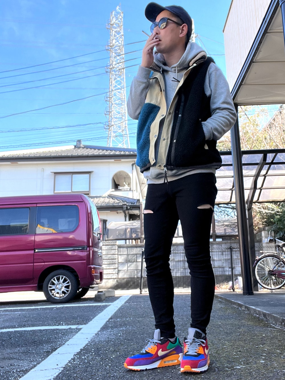 「休日コーデ、おしゃれさんと繋がりたい、NIKE、kith、AIR MAX、UNIQLO、ZOZOでしか買えない、ファーベスト、Danton、gymmaster、スキニー」｜「NIKEのアイテム（スニーカー、その他）」を使った、ゆうすけさん（メンズ・176cm）の冬コーディネートの1枚目の写真