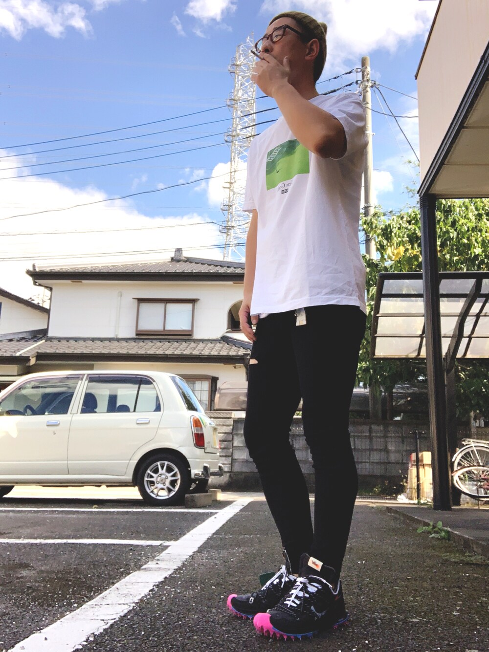「おしゃれさんと繋がりたい、kith、ストリート、off white、NIKE、WEGO、UNIQLO」｜「KITHのアイテム（Tシャツ/カットソー、ホワイト系）」を使った、ゆうすけさん（メンズ・176cm）の秋コーディネートの1枚目の写真