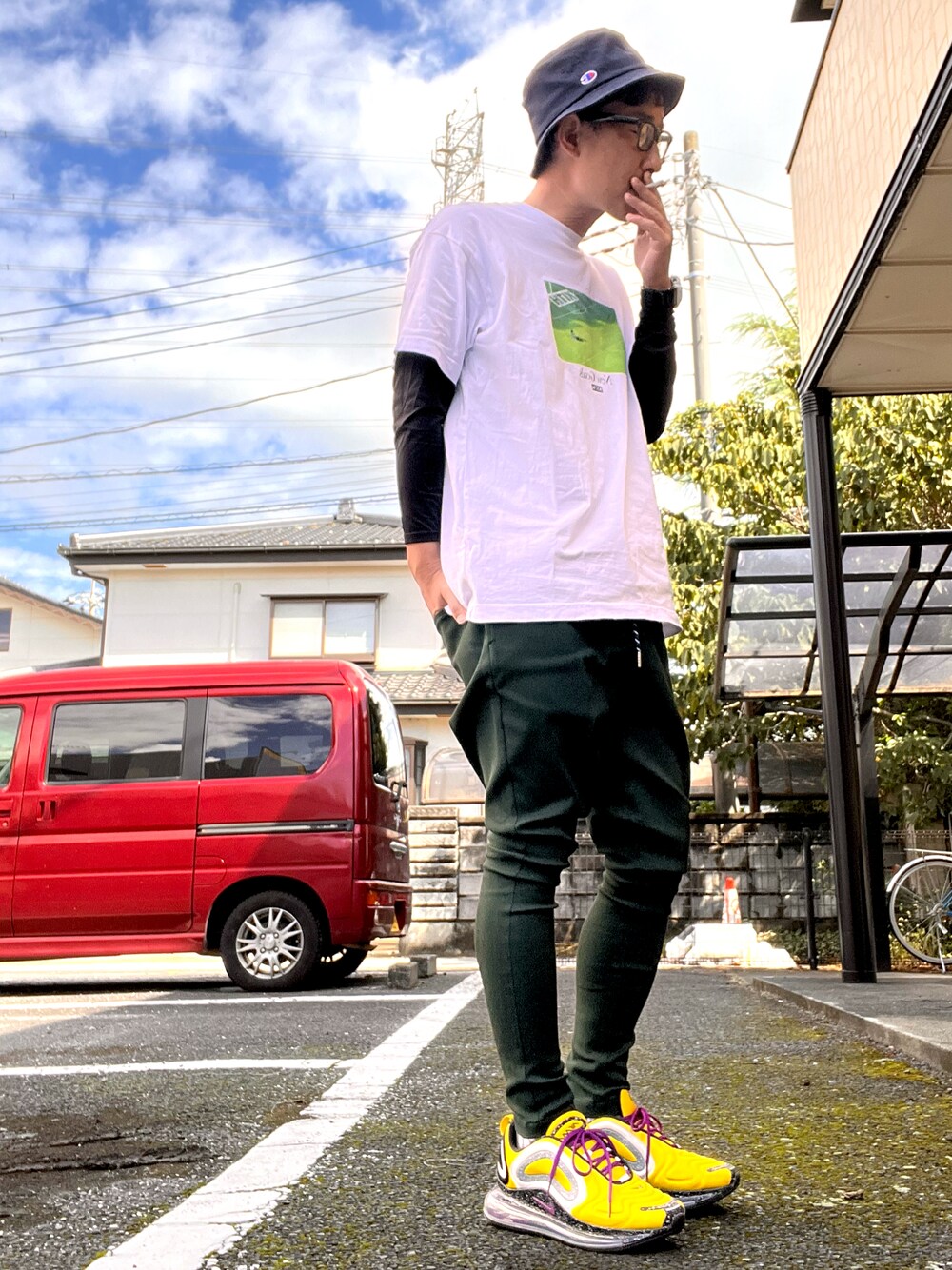 「休日コーデ、カジュアルコーデ、お洒落さんとつながりたい、Champion、バケットハット、サルエルパンツ、CAMBIO、UNDER COVER、NIKE、エアマックス、G-SHOCK、kith」｜「CAMBIOのmp9479-Super Stretch Twill Surrouel Tapered Silhouette Pants パンツ（その他パンツ、グリーン系）」を使った、ゆうすけさん（メンズ・176cm）の秋コーディネートの1枚目の写真