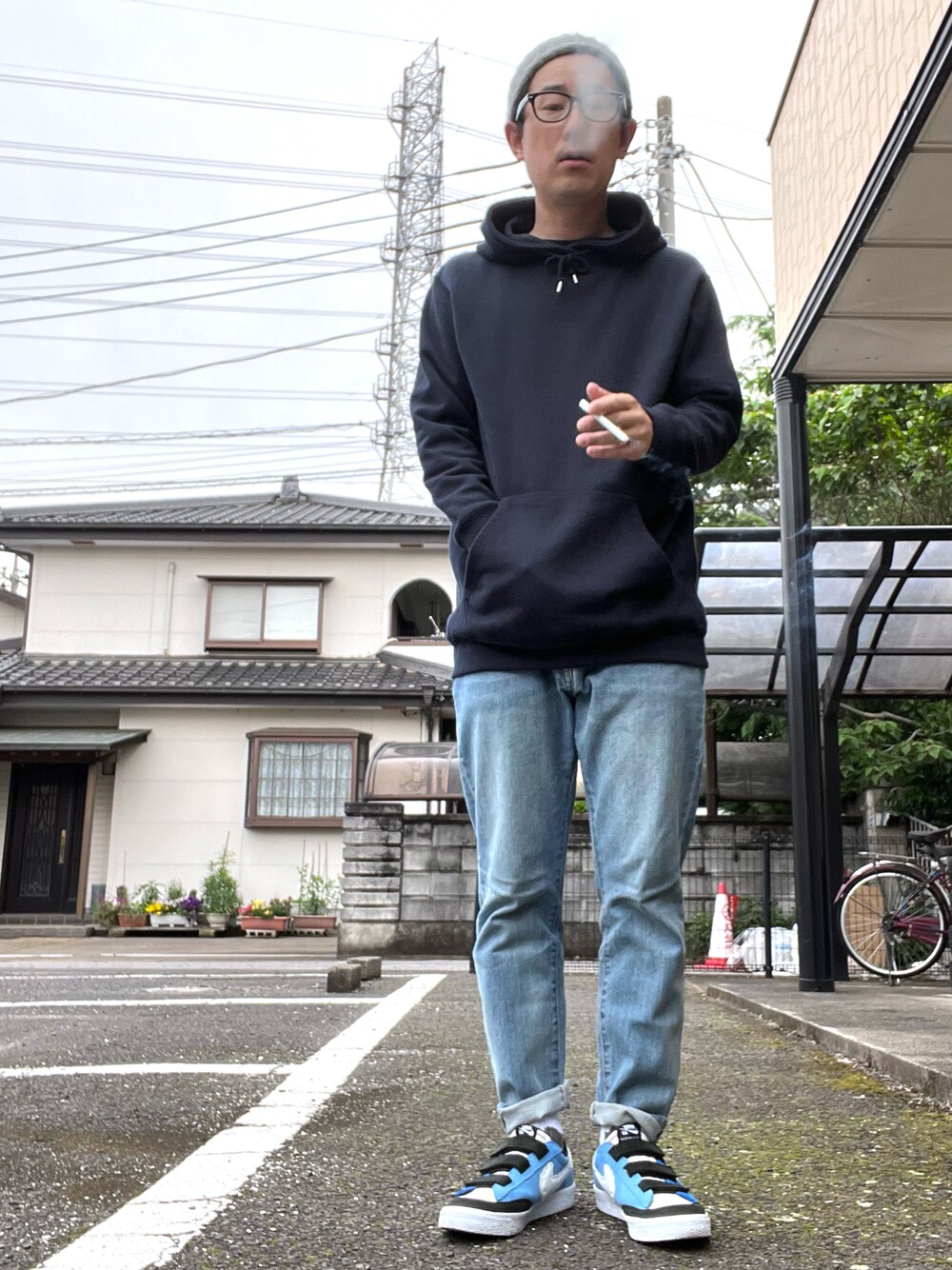 「デニムっていいよね、カジュアルコーデ、おしゃれさんと繋がりたい、zozoデニム、nike sb、WEGO、stussy」｜「ZOZOのスリムテーパードデニム／ライトインディゴブルー［MEN］（デニムパンツ、ブルー系）」を使った、ゆうすけさん（メンズ・176cm）の夏コーディネートの1枚目の写真