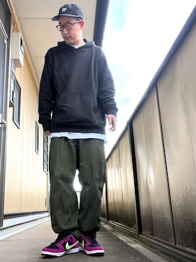 「アイテム（スニーカー）」を使った、ゆうすけさん（メンズ・176cm・30代）の冬コーディネート