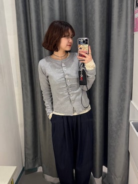 「LOWRYS FARM（ローリーズファーム）のイージーワイドコクーンパンツ 327286（その他パンツ、ブルー系）」を使った、ヤスダ ナナセさん（レディース・154cm）の春コーディネート