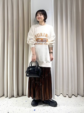 「アイテム（スウェット）」を使った、ヤスダ ナナセさん（レディース・154cm・20代）の秋コーディネート