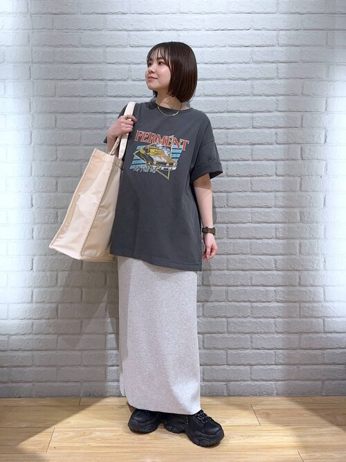 ヤスダ ナナセ(LOWRYS FARM 神戸三田プレミアムアウトレット)｜LOWRYS FARMのスカートを使ったコーディネート - WEAR