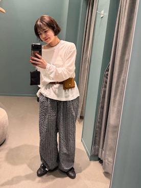 「LOWRYS FARM（ローリーズファーム）のＵＳＥＦＵＬシアープルオーバー　580950（Tシャツ/カットソー、ホワイト系）」を使った、ヤスダ ナナセさん（レディース・154cm）の春コーディネート