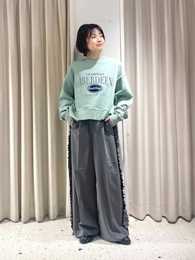 「アイテム（スウェット）」を使った、ヤスダ ナナセさん（レディース・154cm・20代）の秋コーディネート