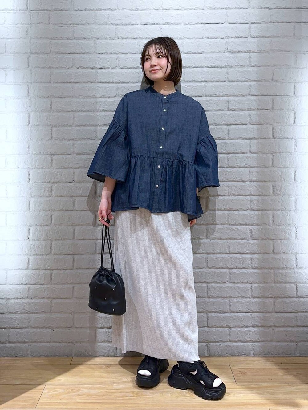 ヤスダ ナナセ(LOWRYS FARM 神戸三田プレミアムアウトレット)｜LOWRYS FARMのスカートを使ったコーディネート - WEAR