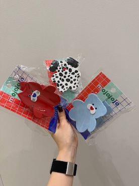 「アイテム（バレッタ/ヘアクリップ）」を使った、ヤスダ ナナセさん（レディース・154cm・20代）の秋コーディネート