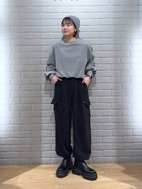 「アイテム（カーゴパンツ）」を使った、ヤスダ ナナセさん（レディース・154cm）の冬コーディネート