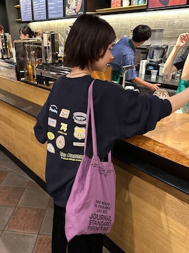 「アイテム（スウェット）」を使った、ヤスダ ナナセさん（レディース・154cm・20代）の秋コーディネート