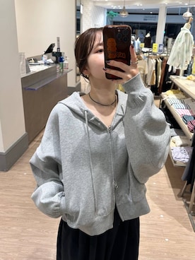 「アイテム（パーカー）」を使った、ヤスダ ナナセさん（レディース・154cm）の夏コーディネート
