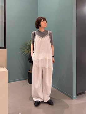 「LOWRYS FARM（ローリーズファーム）のカットイージーカーブパンツ 292362（スウェットパンツ、グレー系）」を使った、ヤスダ ナナセさん（レディース・154cm）の春コーディネート