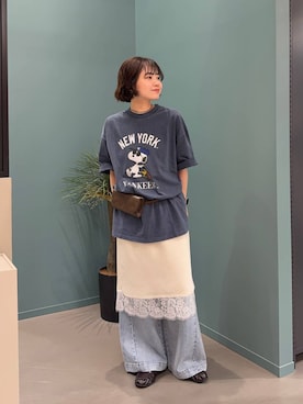 「LOWRYS FARM（ローリーズファーム）のイージーバギーデニム　601067（デニムパンツ、ブルー系）」を使った、ヤスダ ナナセさん（レディース・154cm）の春コーディネート