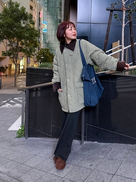 「アイテム（モカシン/デッキシューズ）」を使った、ヤスダ ナナセさん（レディース・154cm・20代）の秋コーディネート