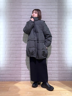 「アイテム（ライダースジャケット、グリーン系）」を使った、ヤスダ ナナセさん（レディース・154cm）の秋コーディネート