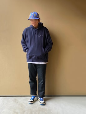「Carhartt WIP（カーハートダブリューアイピー）のアイテム（チノパンツ）」を使った、nowhere☻さん（メンズ・180cm）の冬コーディネート
