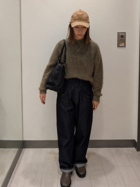 「KBF（ケイビーエフ）の『一部WEB限定カラー』『3サイズ展開』BIGポケットデザインデニム（デニムパンツ、ブルー系）」を使った、MIHOさん（レディース・153cm）の冬コーディネート