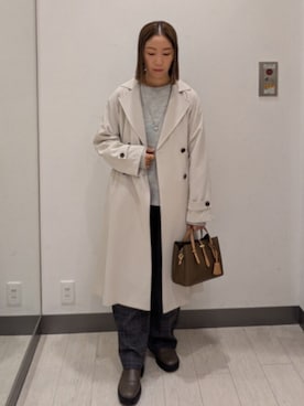 「URBAN RESEARCH（アーバンリサーチ）の『撥水/UVカット』ドロストトレンチコート（トレンチコート、グレー系）」を使った、MIHOさん（レディース・153cm）の冬コーディネート