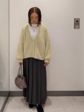 UR TECH SMOOTHLUXE』片ヒダプリーツスカートを使った人気ファッション