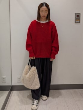 「URBAN RESEARCH（アーバンリサーチ）の『一部WEB限定カラー』ヘアリールーズニット（ニット/セーター、レッド系）」を使った、MIHOさん（レディース・153cm）の冬コーディネート