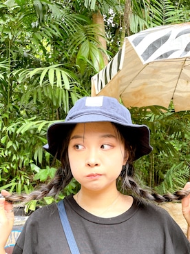 「アイテム（帽子）」を使った、Ariel 許芮さん（レディース・154cm）の秋コーディネート