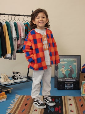 「アイテム（スウェットパンツ）」を使った、F.O.OnlineStoreさん（キッズ・110cm）の秋コーディネート