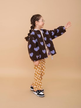 「BREEZE（ブリーズ）のジャガードボアジャケット（ブルゾン、ブラウン系）」を使った、F.O.OnlineStoreさん（キッズ・110cm）の秋コーディネート