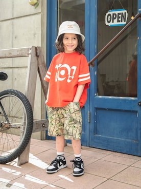 「BREEZE（ブリーズ）のアイテム（パンツ）」を使った、F.O.OnlineStoreさん（キッズ・110cm）の春コーディネート