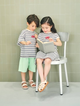「apres les cours（アプレレクール）の【接触冷感】ひんやりスターポケットハーフパンツ（その他パンツ、グリーン系）」を使った、F.O.OnlineStoreさん（キッズ・110cm）の夏コーディネート