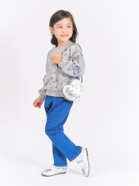 「アイテム（ショルダーバッグ）」を使った、F.O.OnlineStoreさん（キッズ・110cm）の冬コーディネート