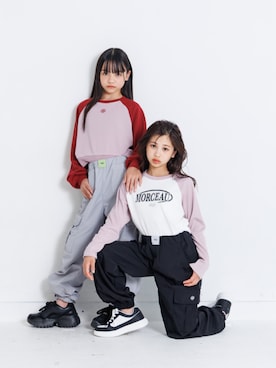 「アイテム（カーゴパンツ）」を使った、F.O.OnlineStoreさん（キッズ・140cm）の秋コーディネート