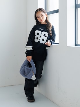 「アイテム（トートバッグ）」を使った、F.O.OnlineStoreさん（キッズ・141cm）の冬コーディネート