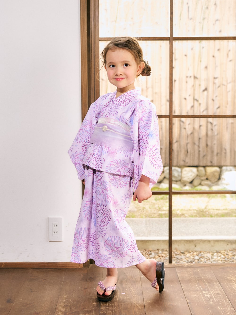「F.O.Online Store、エフオーオンラインストア(F.O.Online Store)、apres les cours、アプレレクール、キッズコーデ、キッズファッション、女の子、女の子コーデ、夏コーデ、夏祭り、夏休み、浴衣、お出かけコーデ、夏、花火大会」｜「apres les coursの【リンク】アプレのはんなり浴衣（浴衣、ピンク系）」を使った、F.O.OnlineStoreさん（キッズ・110cm）の春コーディネートの1枚目の写真