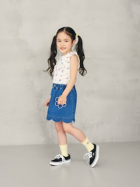 「apres les cours（アプレレクール）のフラワーポケットインパンツ付きスカート（スカート、ブルー系）」を使った、F.O.OnlineStoreさん（キッズ・110cm）の夏コーディネート