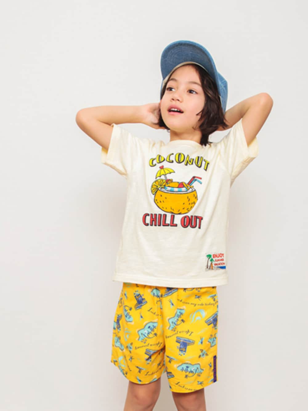 「F.O.Online Store、エフオーオンラインストア(F.O.Online Store)、半袖Ｔシャツ、BREEZE、ハーフパンツ、ロゴT、カジュアル、プチプラ、夏コーデ、夏服、おとこのこ、イエロー、キャップ、帽子、Tシャツ」｜「BREEZEの3柄キャップ（キャップ、ブルー系）」を使った、F.O.OnlineStoreさん（キッズ・110cm）の夏コーディネートの1枚目の写真