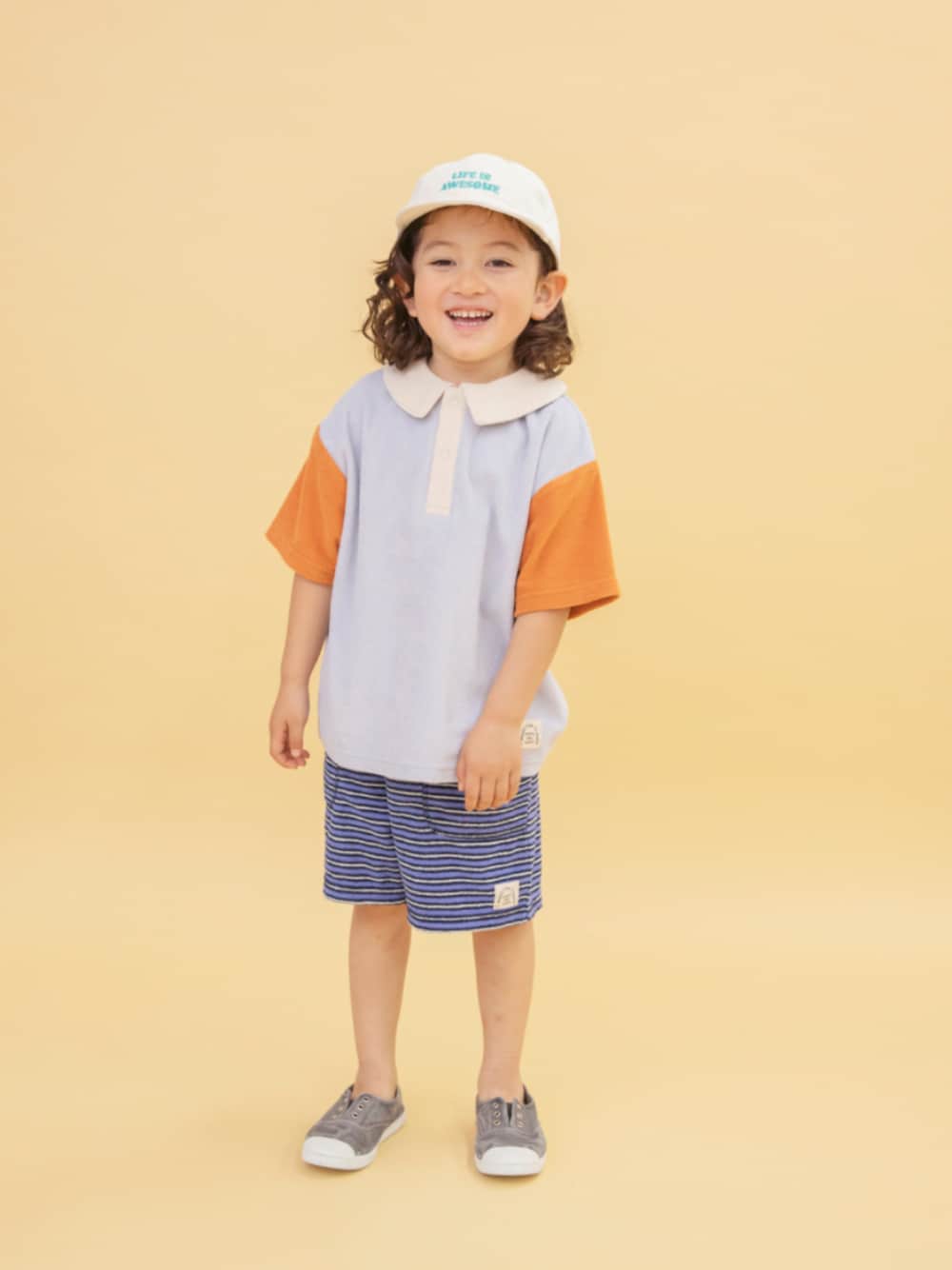 「F.O.Online Store、エフオーオンラインストア(F.O.Online Store)、BREEZE、ブリーズ、キッズコーデ、キッズファッション、男の子、ユニセックス、スポーツミックス、キャップ、プチプラ、ハーフパンツ、ボーダー、ポロシャツ、カジュアルコーデ」｜「BREEZEの【WEB限定/ジュニア対応】パイル半袖ポロシャツ（ポロシャツ、ブルー系）」を使った、F.O.OnlineStoreさん（キッズ・110cm）の夏コーディネートの1枚目の写真