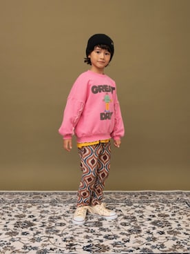 「BREEZE（ブリーズ）のカラバリニットキャップ（ニットキャップ/ビーニー、ブラック系）」を使った、F.O.OnlineStoreさん（キッズ・110cm）の秋コーディネート