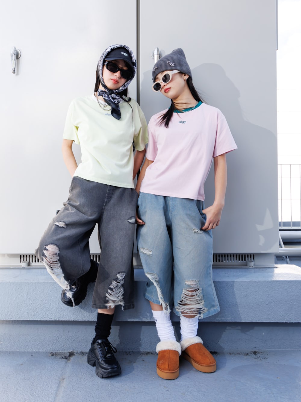 「F.O.Online Store、エフオーオンラインストア(F.O.Online Store)、ALGY、アルジー、キッズコーデ、キッズファッション、女の子、カジュアルコーデ、ストリート、お出かけコーデ、Tシャツ、デニム、リンクコーデ、おそろいコーデ、サングラス」｜「algyのハルイロメッシュキャップ（キャップ、ブラック系）」を使った、F.O.OnlineStoreさん（キッズ・154cm）の夏コーディネートの1枚目の写真