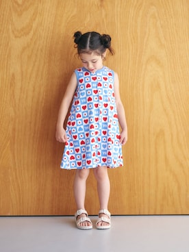 「apres les cours（アプレレクール）のEVAサンダル（サンダル、ベージュ系）」を使った、F.O.OnlineStoreさん（キッズ・110cm）の夏コーディネート