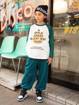 「アイテム（ニットキャップ/ビーニー）」を使った、F.O.OnlineStoreさん（キッズ・130cm）の秋コーディネート