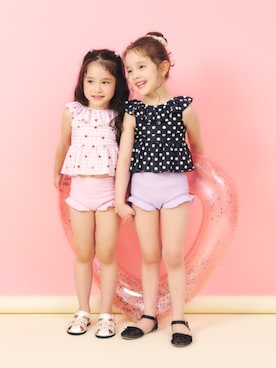 「apres les cours（アプレレクール）の【WEB限定/UVカット】フリルペプラムセパレート水着（水着、ピンク系）」を使った、F.O.OnlineStoreさん（キッズ・110cm）の春コーディネート