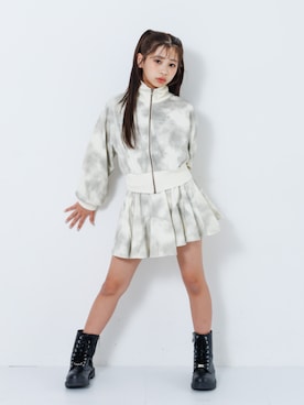 「アイテム（ブーツ）」を使った、F.O.OnlineStoreさん（キッズ・140cm）の秋コーディネート